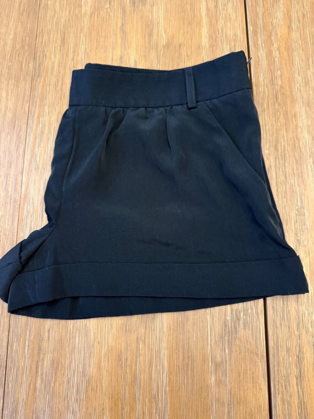 Express Black Tailored Cuffed Dress Shorts Size 10